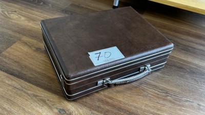 1 Schallplattenspieler Wilson Diplomat